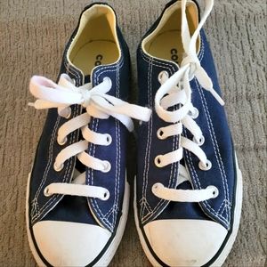 Girls navy size 1 converse sneakers